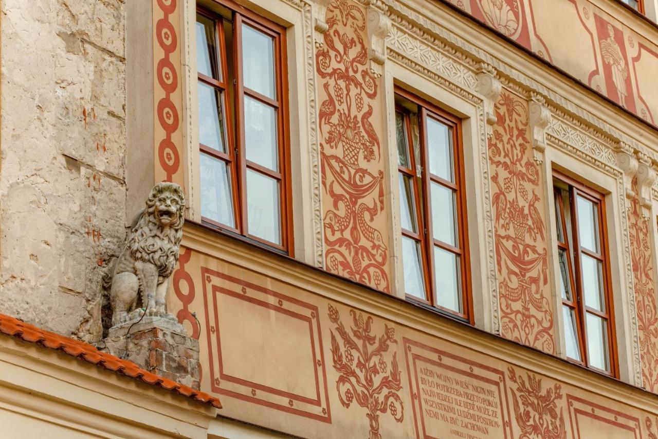 Apartament Rynek 10 *